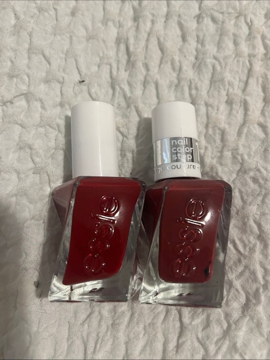 Essie Other - NWT Essie Gel Nail Polish 331 345